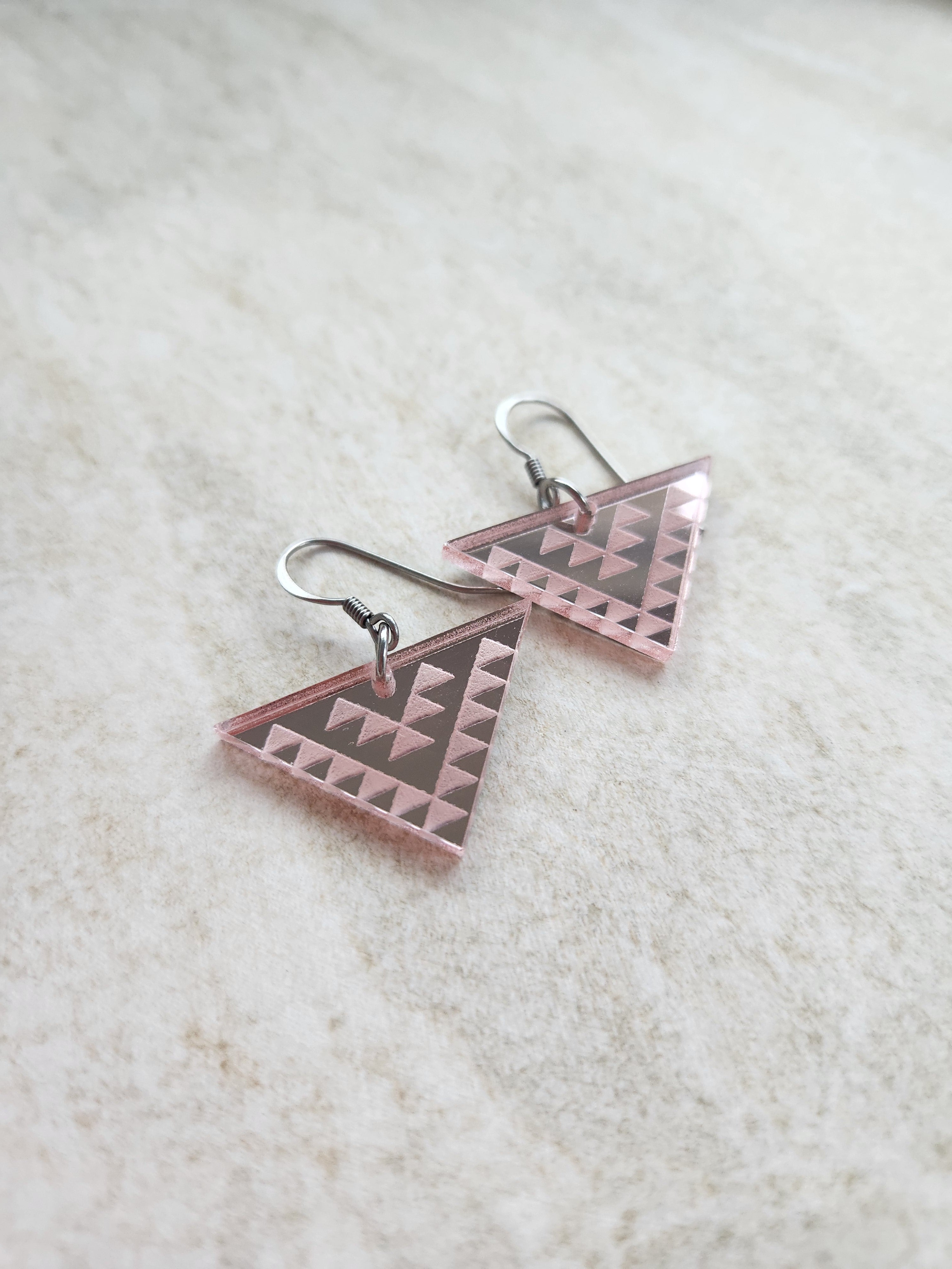 Med Triangle Mirror - Rose Gold