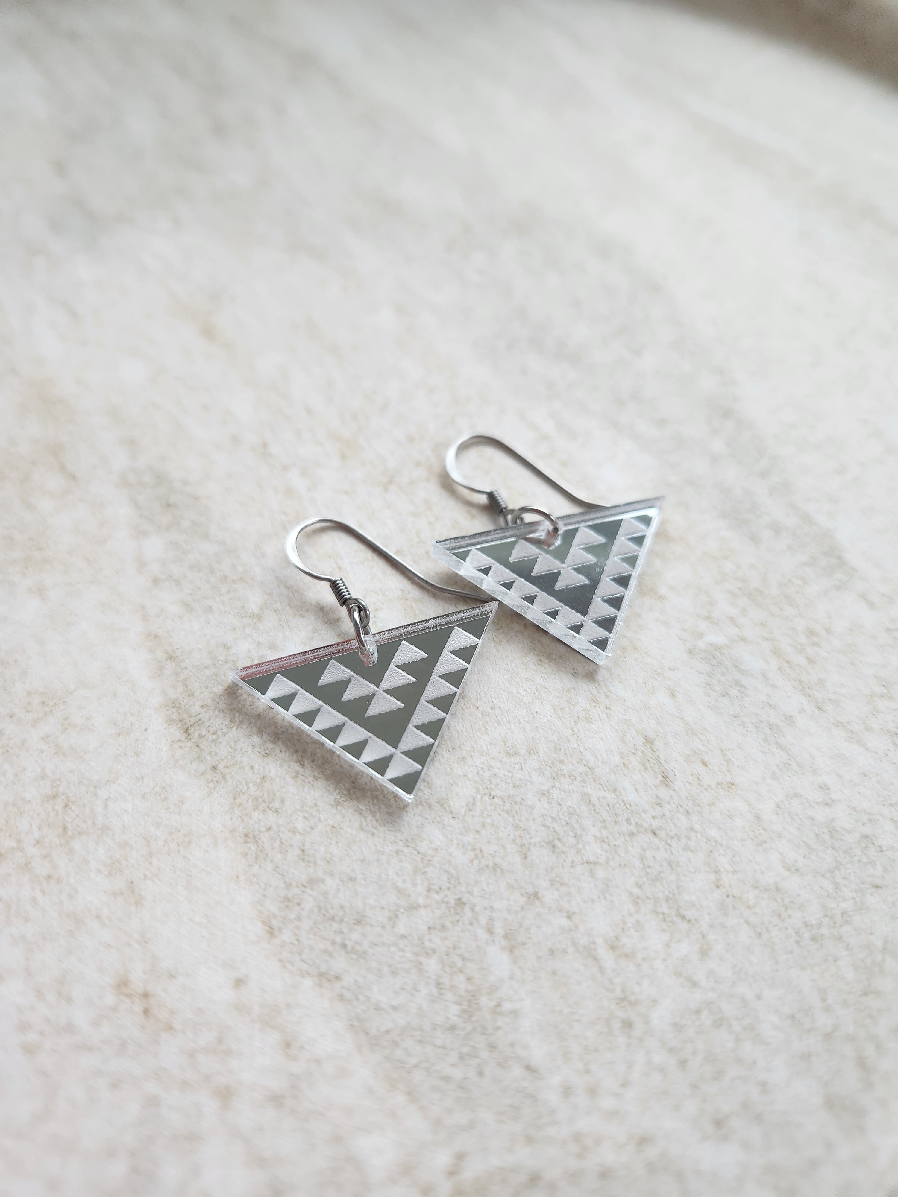 Med Triangle Mirror - Silver