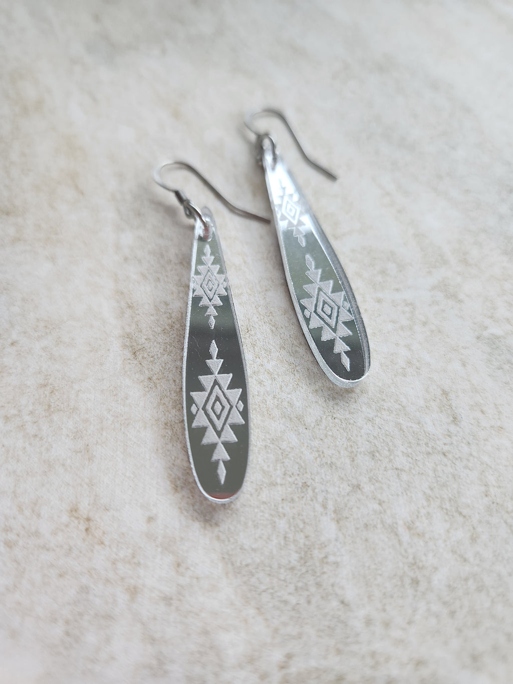 Long Tear Drop Mirror - Sliver