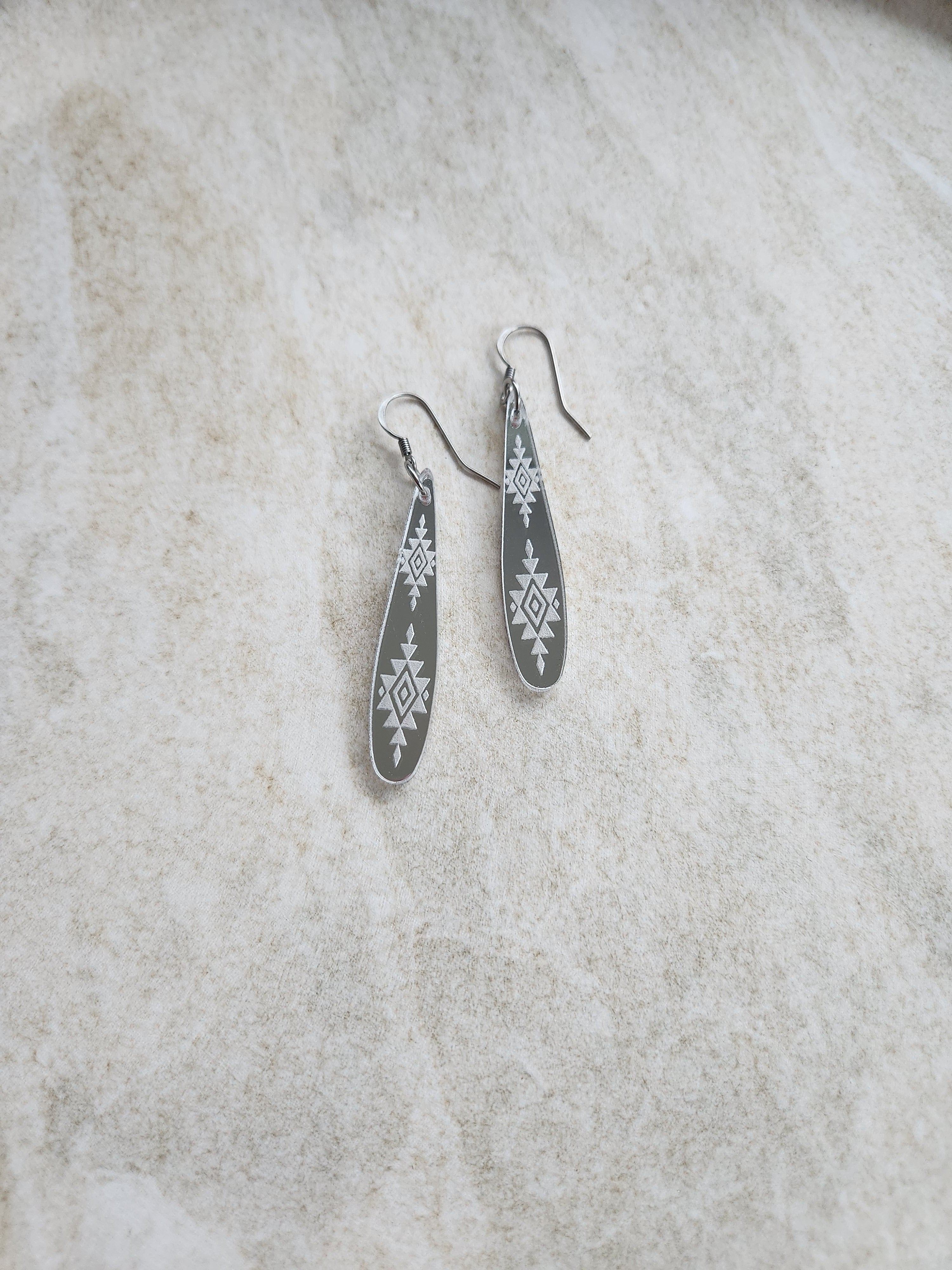 Long Tear Drop Mirror - Sliver