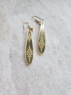 Long Tear Drop Mirror - Gold