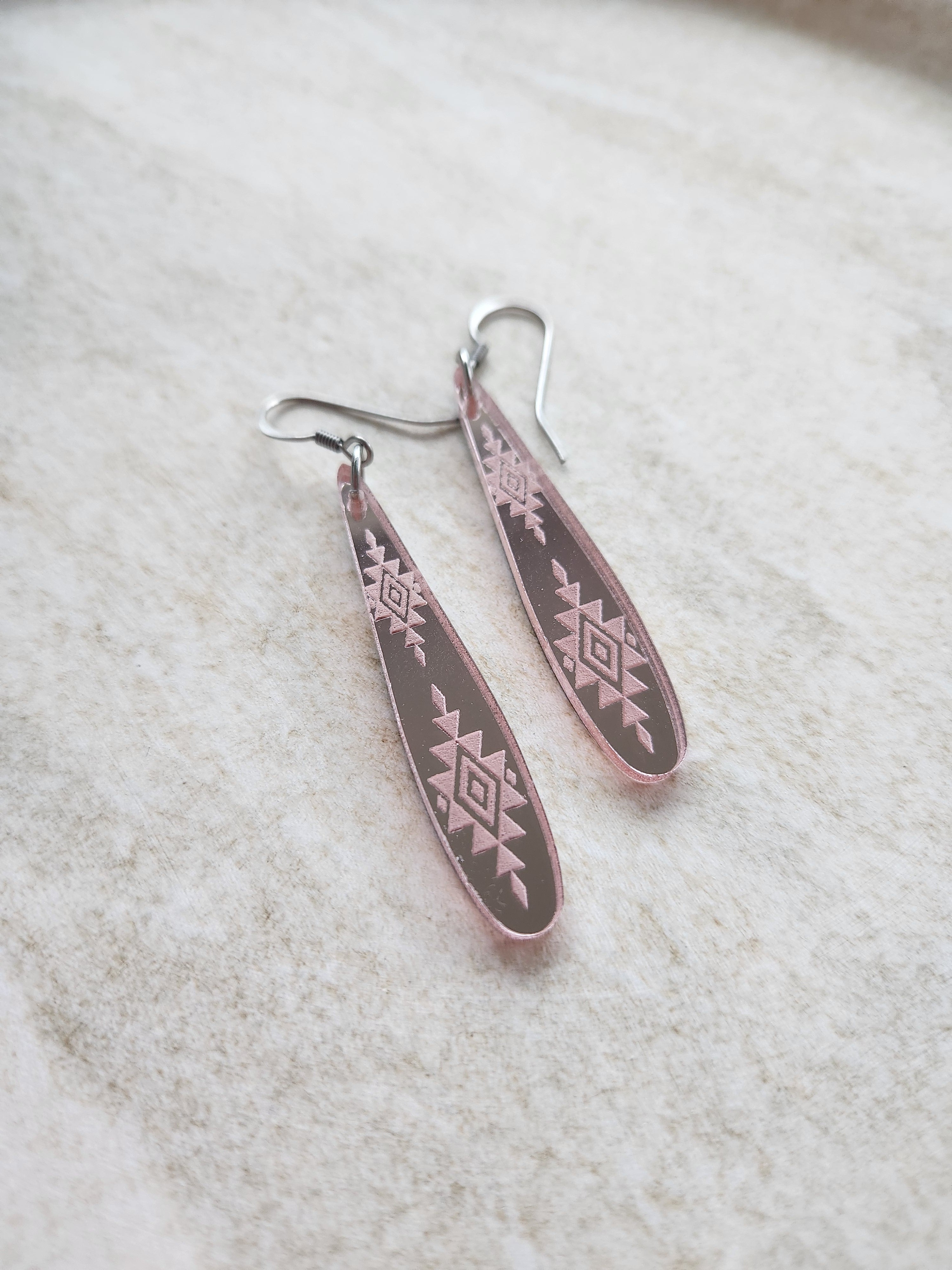 Long Tear Drop Mirror - Rose Gold