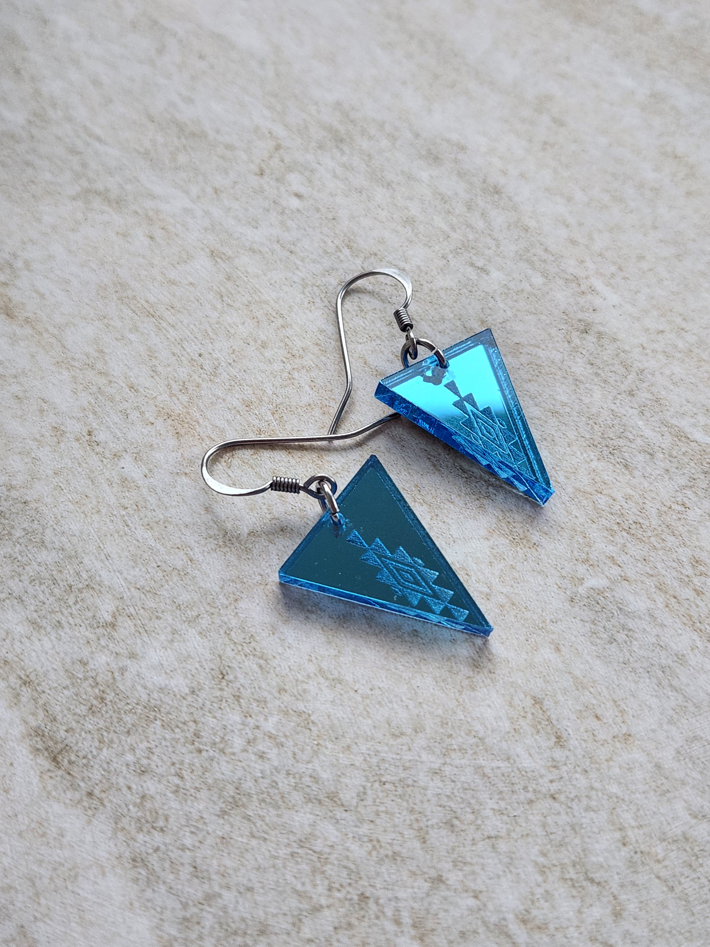 Small Triangle Mirror - Blue Style 2