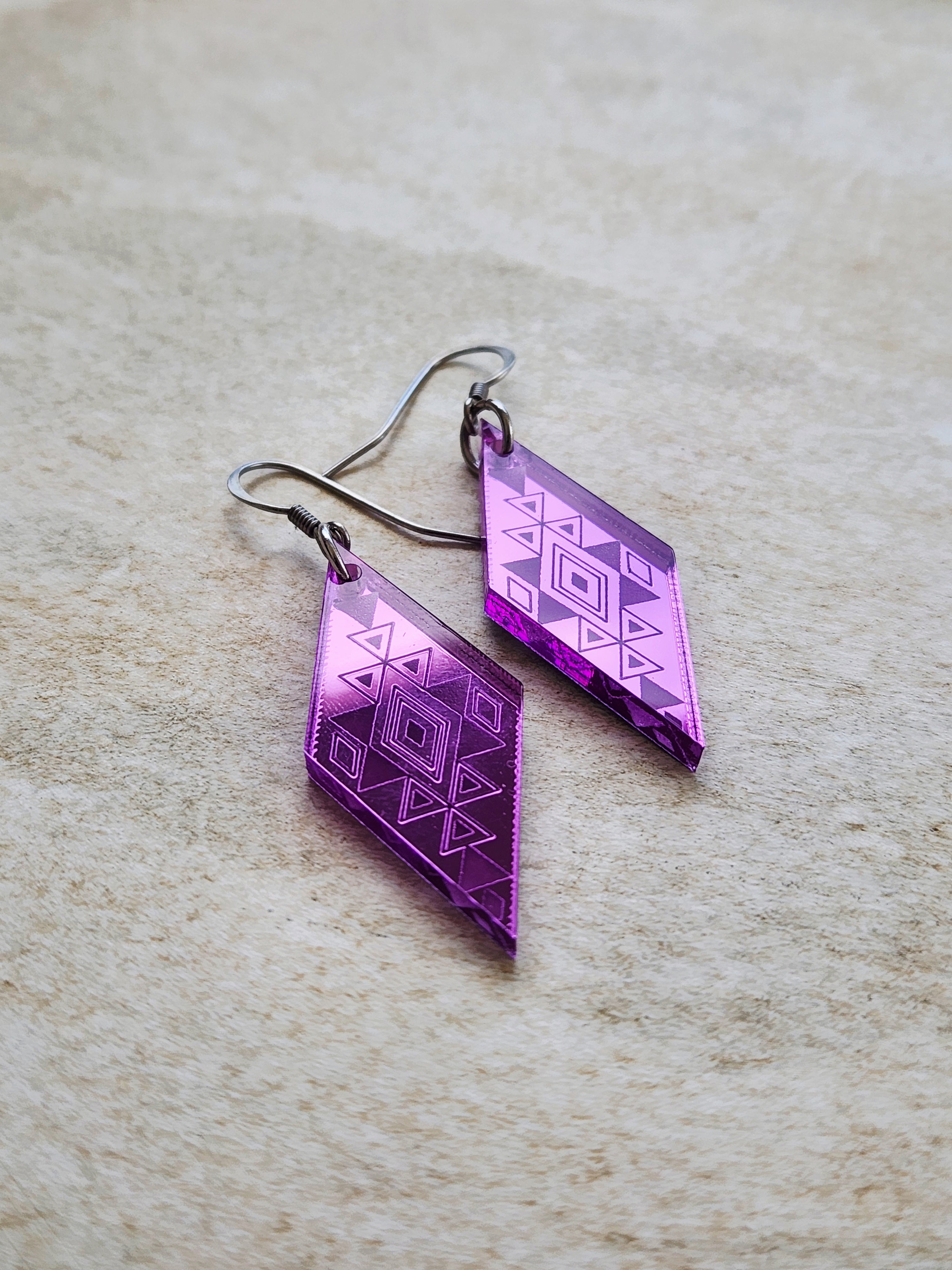 Long Diamond Mirror - Purple