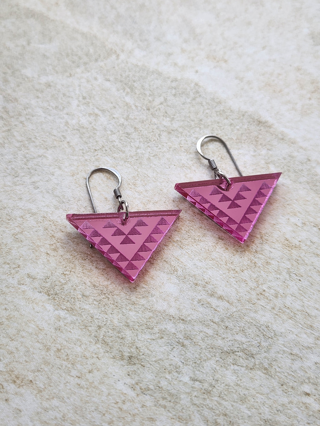 Med Triangle Mirror - Pink
