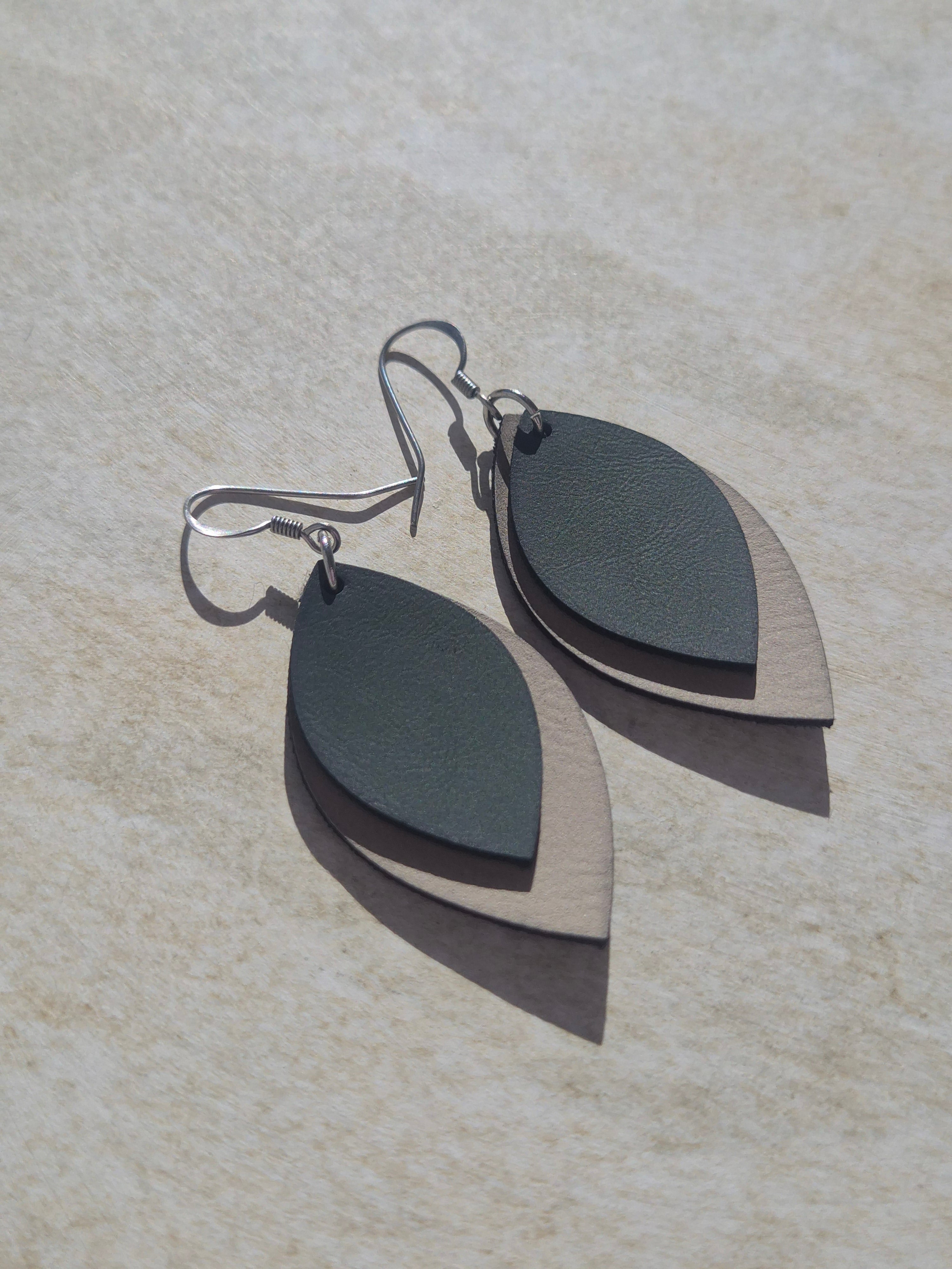 Layer Dangles 13